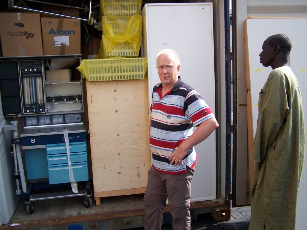 gambia2012containerafricmed117.jpg